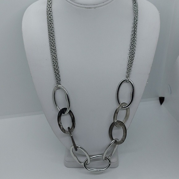 Talbots Silver Tone‎ and lucite necklace - Picture 1 of 4